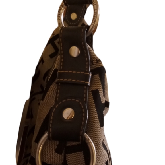 Tommy Hilfiger clutch purse - Picture 4 of 13